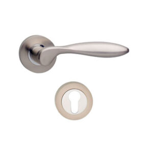Intersteel Deurkruk George op rozet met 7mm nokken met profielcilindergat nikkel mat
