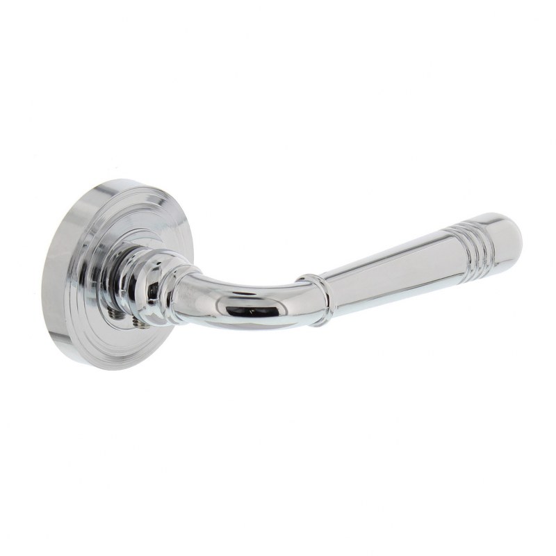 Intersteel Deurkruk Emily op rozet met 7mm nokken chroom