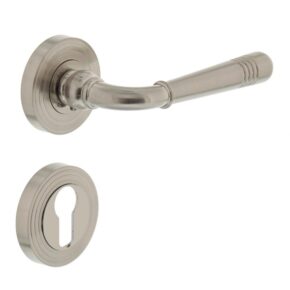 Intersteel Deurkruk Emily op rozet met 7mm nokken met profielcilindergat nikkel mat