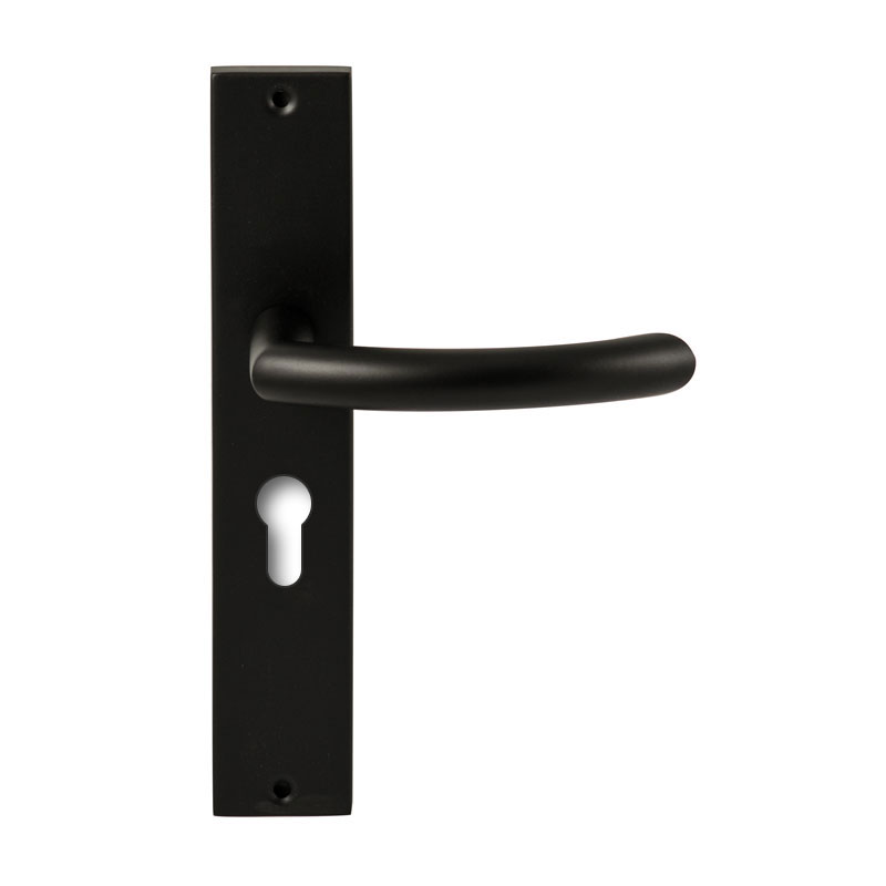 Hardbrass Deurkruk Helsinki Zwart op rechthoekig langschild profielcilinder 55mm