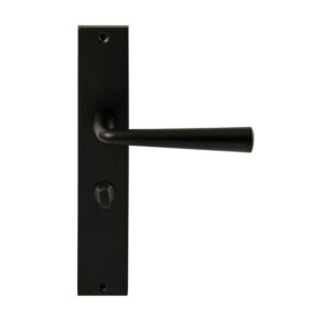 Hardbrass Deurkruk Mikonos Zwart op rechthoekig langschild WC63mm met 8mm stift