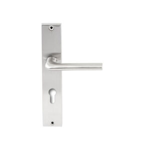 Hardbrass Deurkruk Samos RVS op rechthoekig langschild profielcilinder 72mm