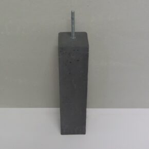 Betonpoer hoog model met facetrand 140x140mm