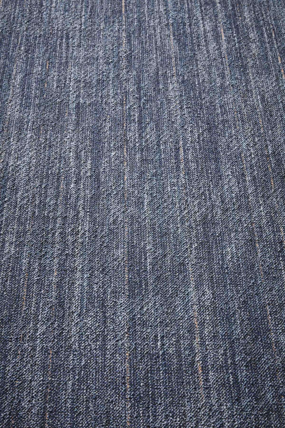 Desso - Denim 242.132 Worn Denim Dark - 200x300 cm Vloerkleed