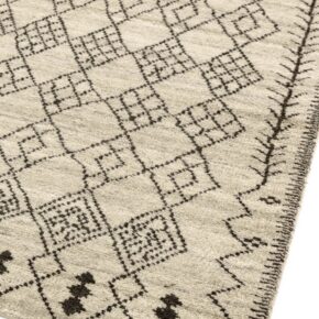 Easy Living - Amira AM001 -
